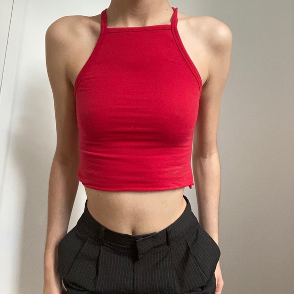 ♡ red halter top ♡ - Picture 3 of 3